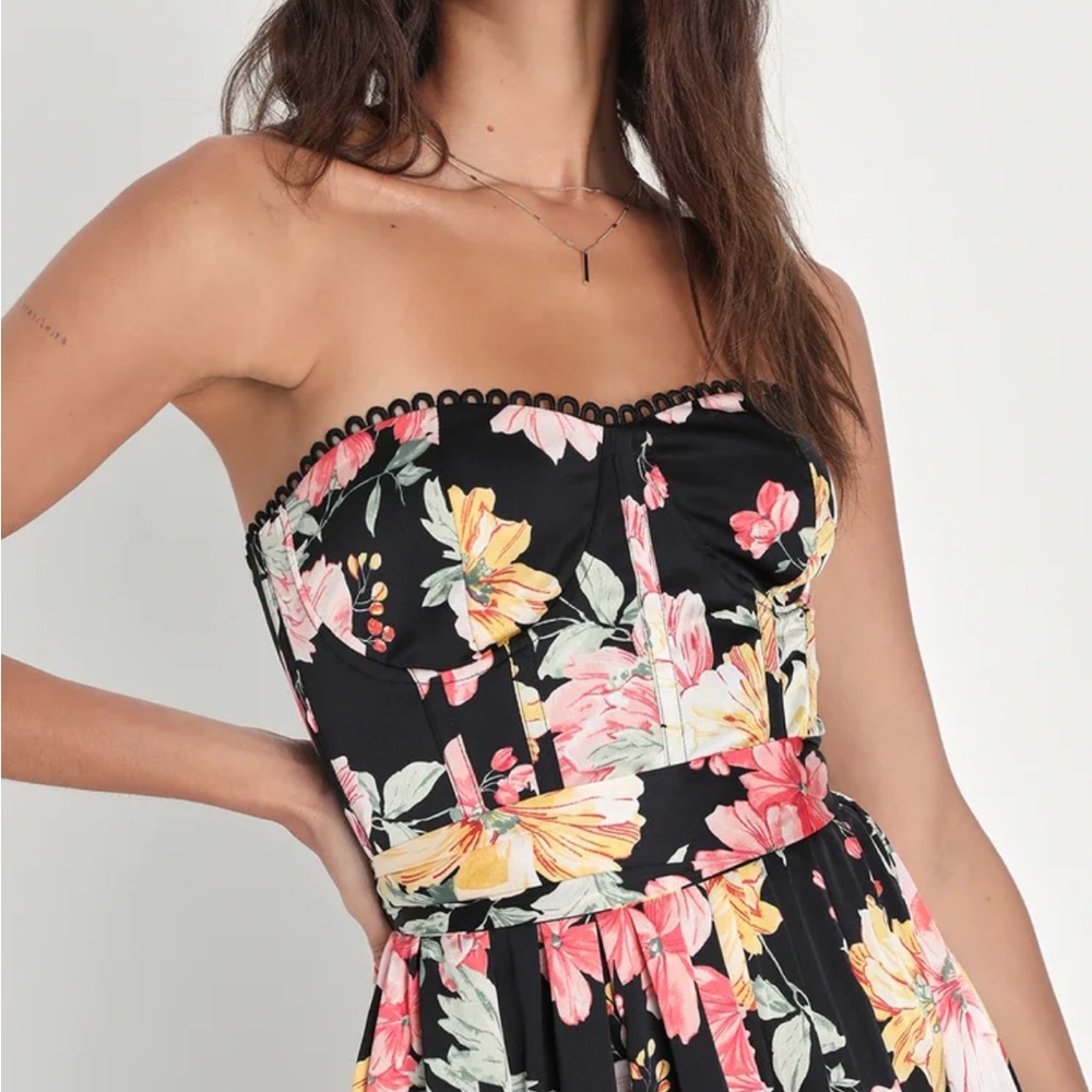 Floral Strapless Dress - New Never Worn with Tags.